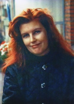 Hoch_300_Karin_Aveon