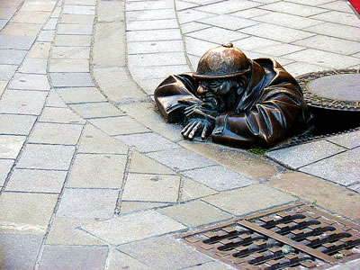 Figur aus Bronze