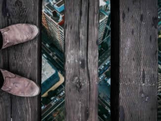 bruecke-fuesse-planken-boards