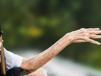 Krankheit-tod-Arm-hospice