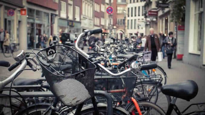 fahrraeder-stadt-bike