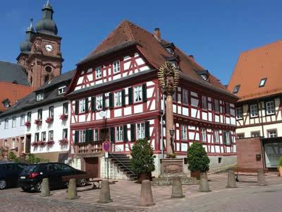 amorbach-rathaus