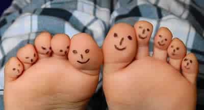 fuesse-laecheln-feet