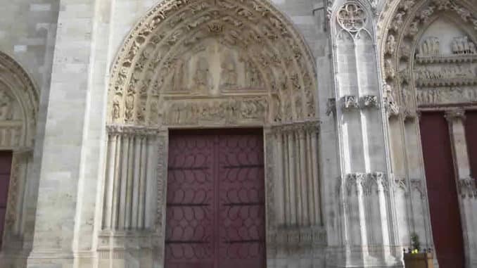 sabine-stegmann-mantes-la-jolie-notre-dame