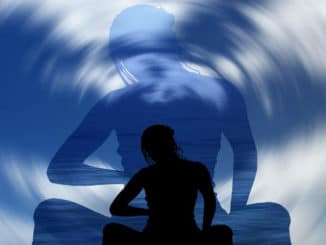 Verfolge die Körper Geist Verbindung-810-450-doppel-woman