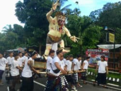 Bali-Ogoh-Ogoh-Prozession