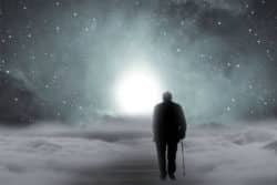 Abschied am offenen Sarg abschied tod trauer say goodbye