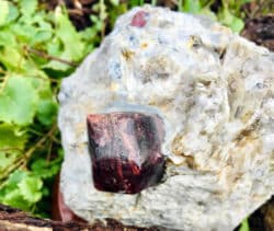 Numerologie Zahl 4 Granatstein editha wuest