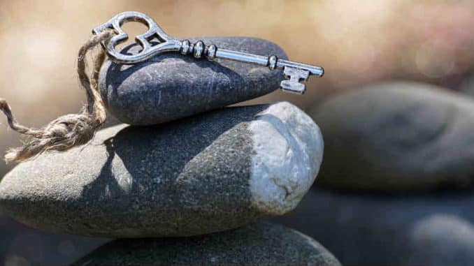 schluessel-steine-spirituelle Geschichte-spirit-online-stones