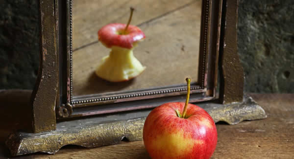 kim-fohllenstein-apfel-spiegel-Alexander-Sviridov