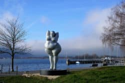 Uebergewicht-Stress-Statue-lake-constnace
