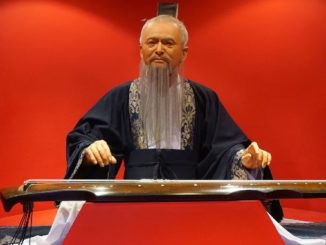 wachsfigur-confucius