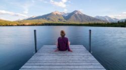 Alchemie der inneren Stille anlegestelle see frau