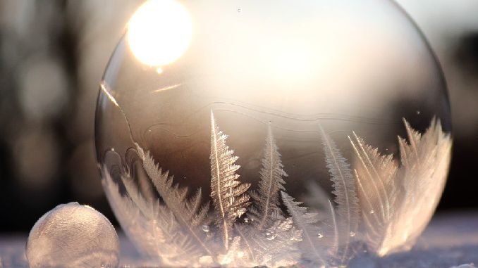 kugel-sonne-soap-bubble
