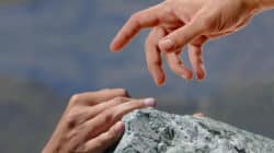 Identifikation mit dem Ich hand helfen felsen