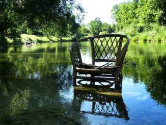 auszeit-stuhl-wasser-chair-flow