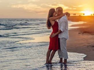 Partnersuche Paar Meer a couple of