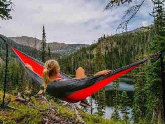 musse-haengematte-frau-natur-hammrock