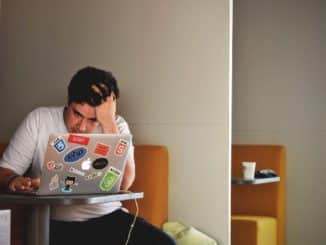 mann laptop Unsplash Tim Gouw