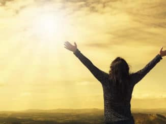 geistige-fitness-frau-sonne-woman