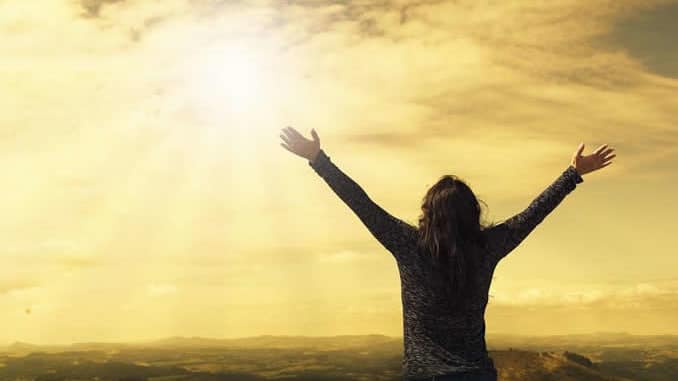 geistige-fitness-frau-sonne-woman