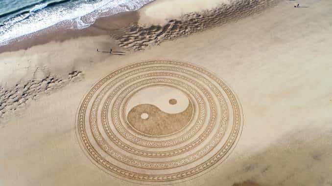 meer yin yang pexels jben beach art