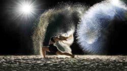 Größter Schmerz als Geschenk im Leben Trauma frau lichter dancer