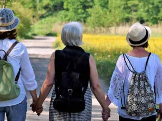 frauen natur verbundenheit