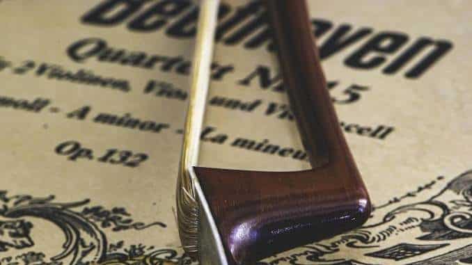 beethofen musik cello bow