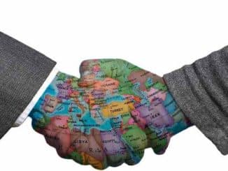 frieden abruestung handshake