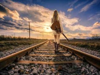 gleise frau weg railroad line