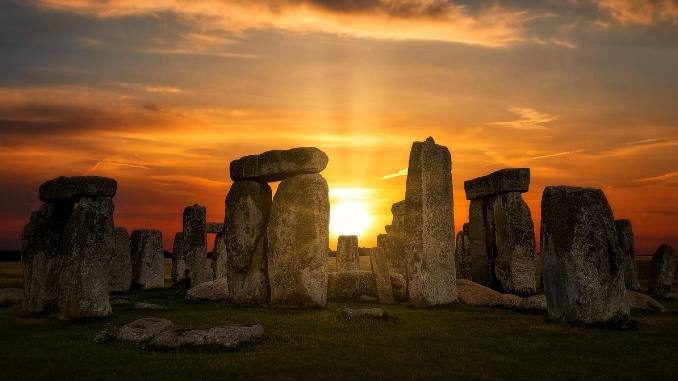 sonnenaufgang stonehenge