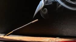 raeucherstaebchen holz schwarz