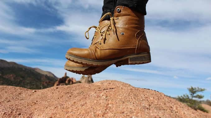 fuesse springen fels