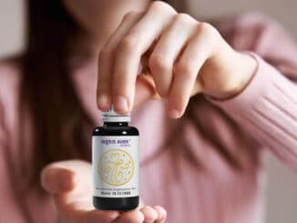 Präsentation einer persönlichen Engelessenz von Ingrid Auer