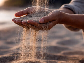 Sand zwischen den Fingern